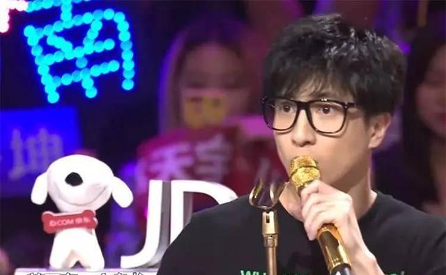 深圳辦公室裝修公司-薛之謙怒摔話筒走人,揭節(jié)目黑幕!