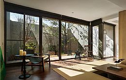 ���ڄe���b���OӋ��˾